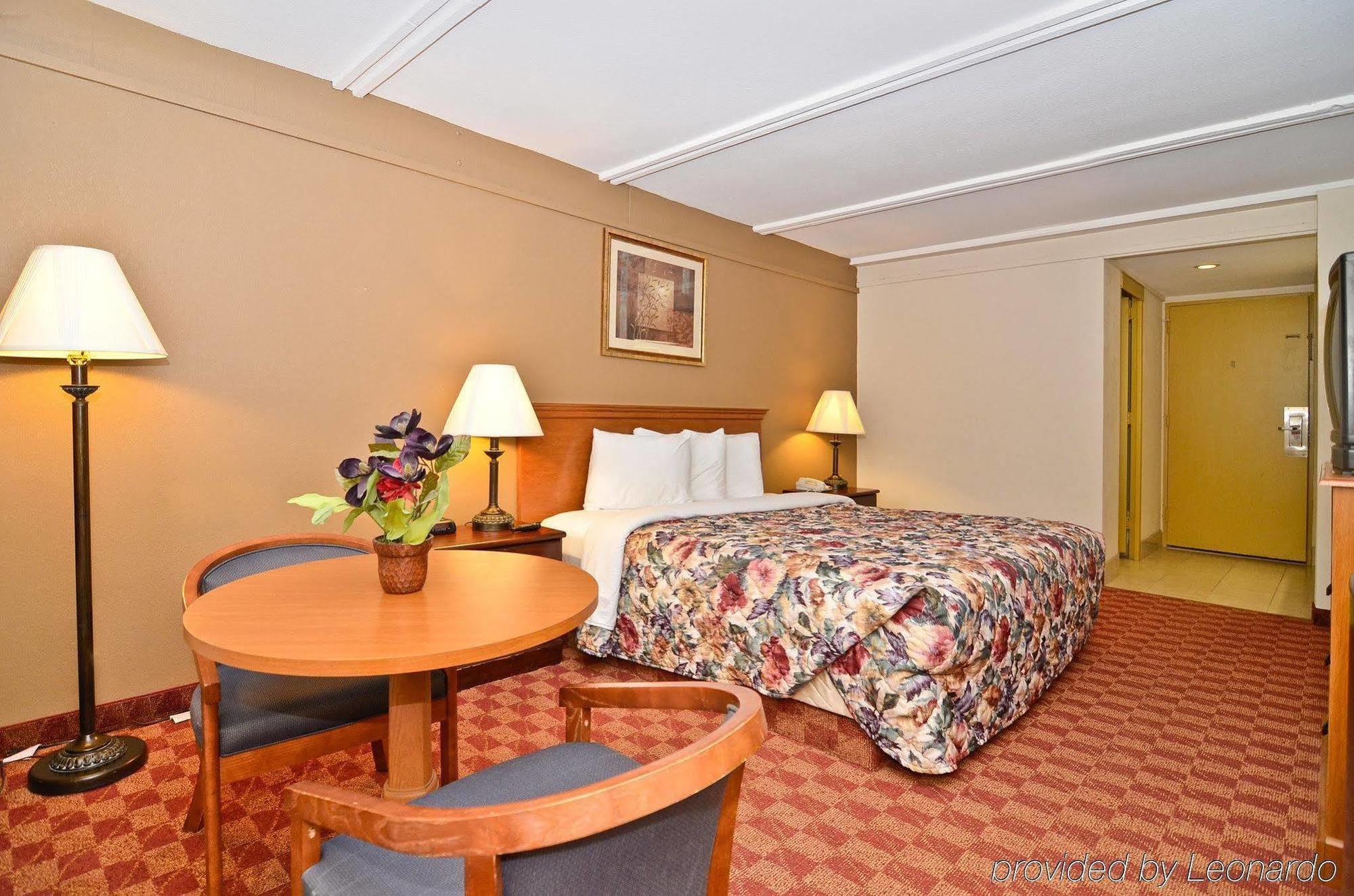 Spanish Trace Inn Athens Ruang foto